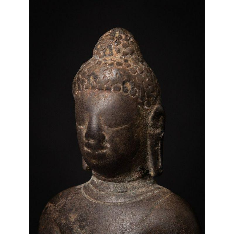 Special antique bronze Burmese Pyu Buddha from Burma For Sale 6