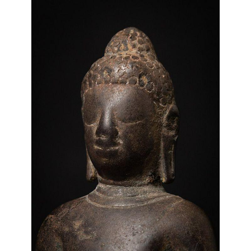 Special antique bronze Burmese Pyu Buddha from Burma For Sale 9