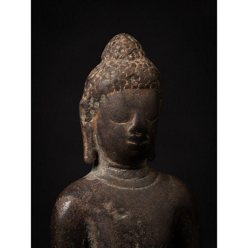 Special antique bronze Burmese Pyu Buddha from Burma For Sale 2