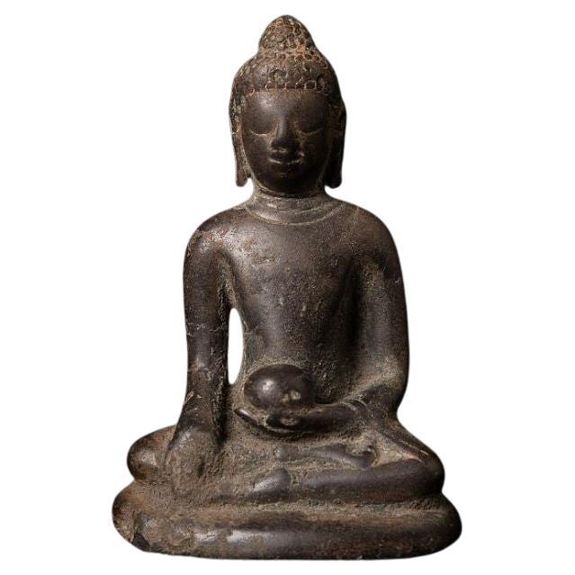 Special antique bronze Burmese Pyu Buddha from Burma For Sale