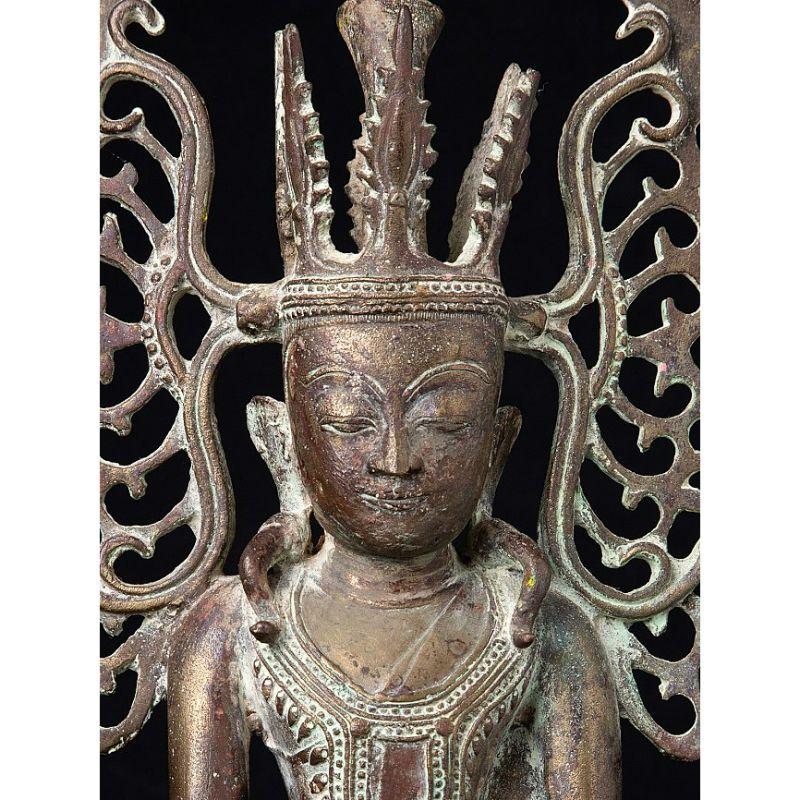 Special Antique Bronze Crowned Buddha from Burma For Sale 5