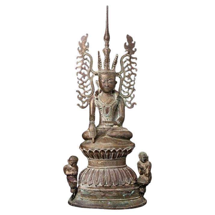 Special Antique Bronze Crowned Buddha from Burma For Sale