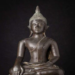 Special antique bronze Lao Buddha statue from Laos