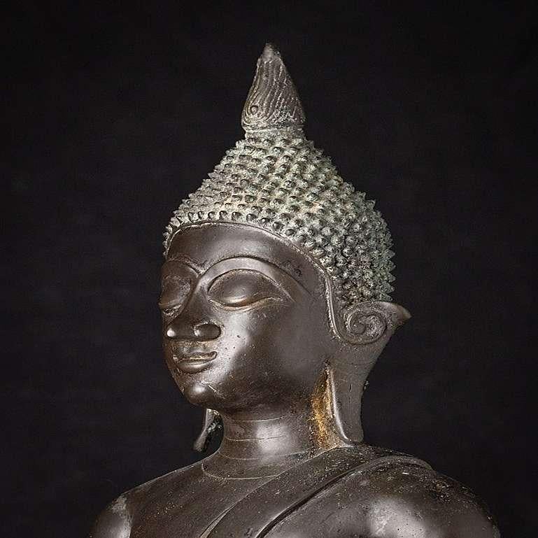 17th Century Special antique bronze Lao Buddha statue from Laos For Sale