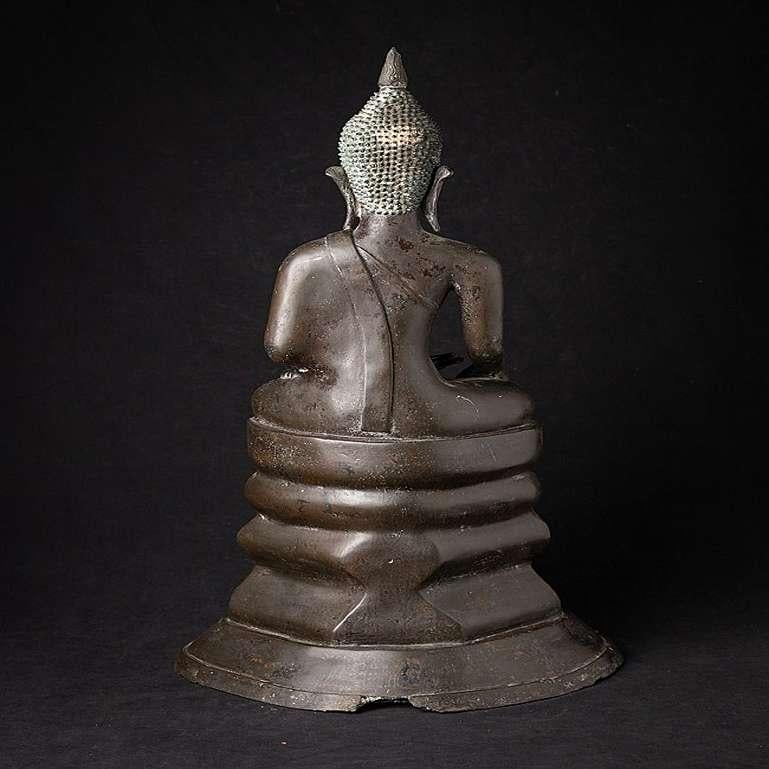 Special antique bronze Lao Buddha statue from Laos For Sale 1