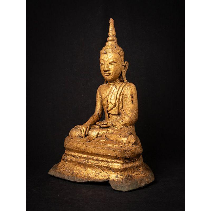 Special Antique Bronze Shan Buddha from Burma In Good Condition For Sale In DEVENTER, NL