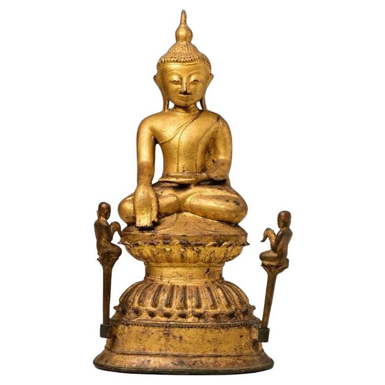 Special Antique Bronze Shan Buddha from Burma For Sale