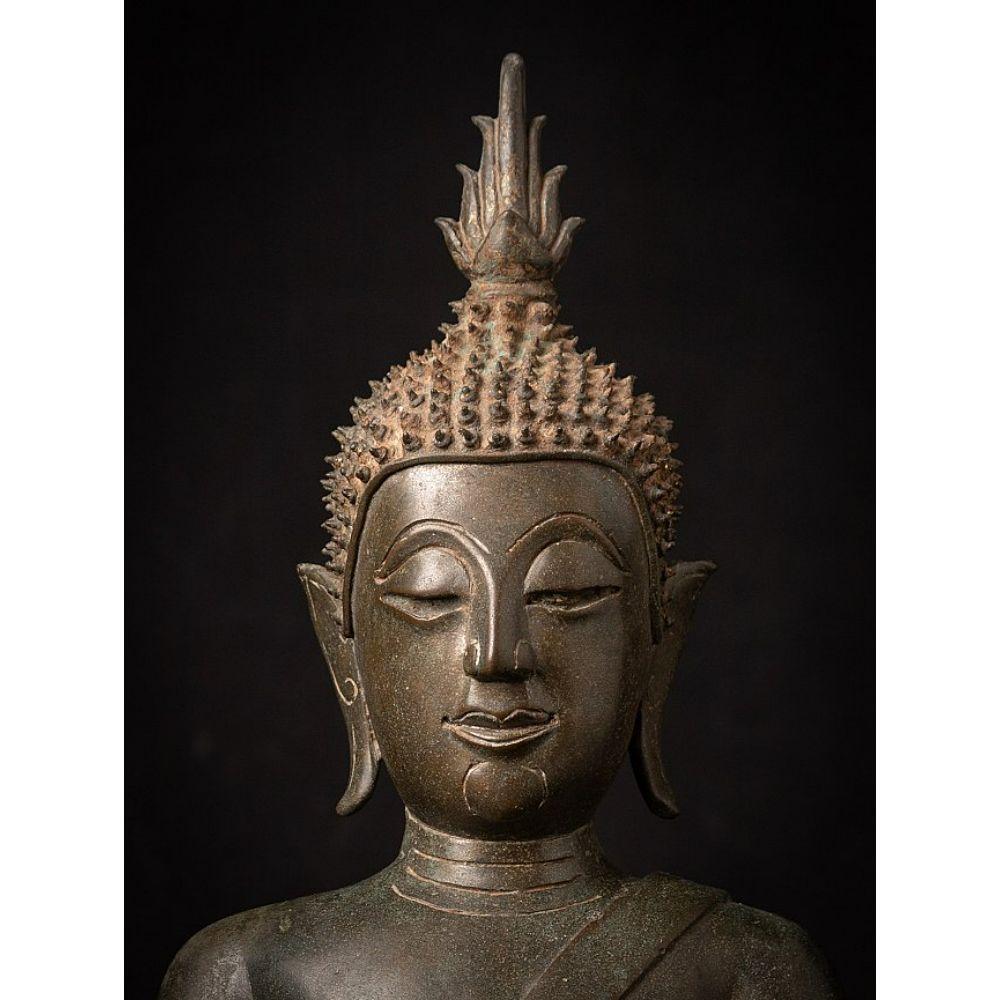 Special antique bronze Thai Buddha statue from Thailand For Sale 5