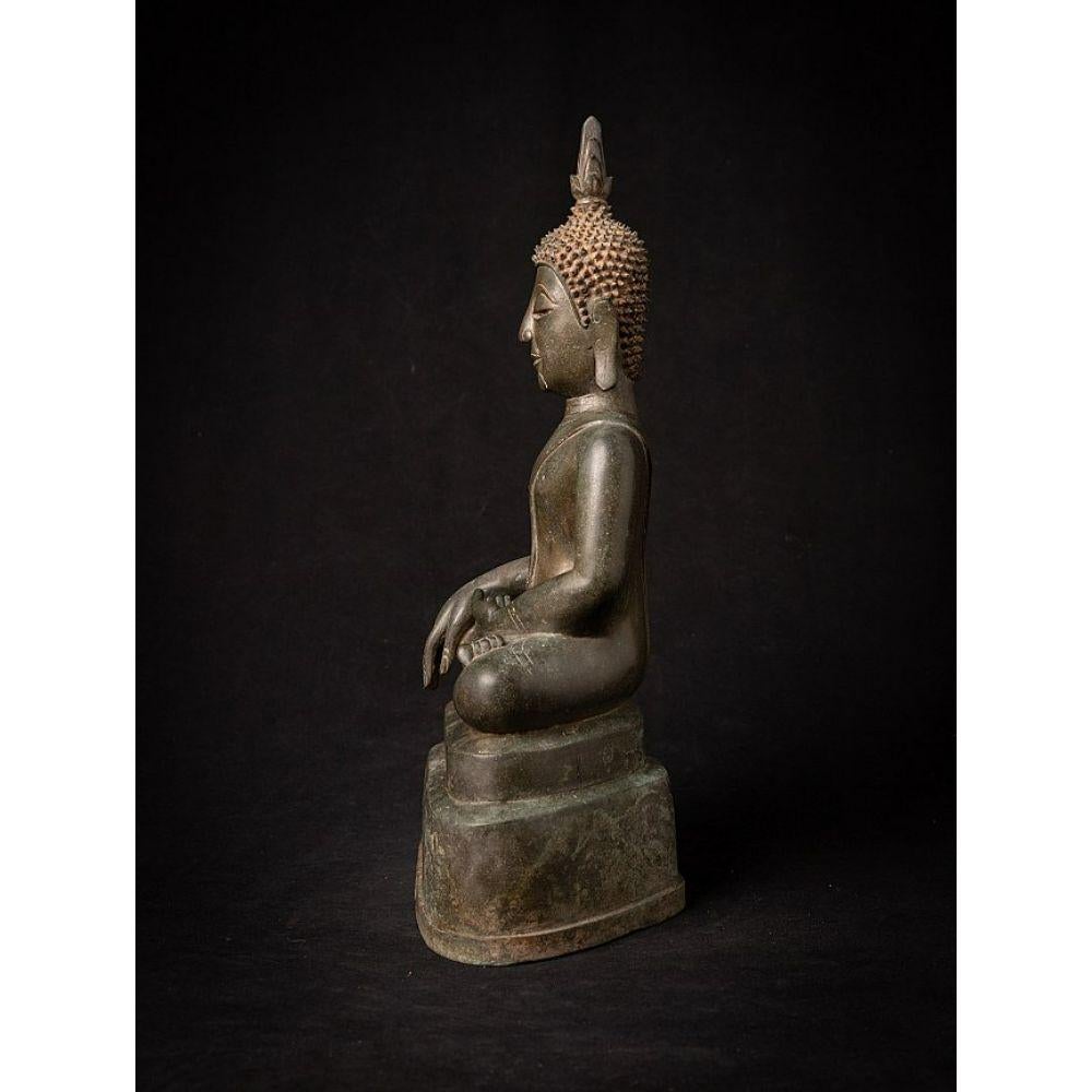 Special antique bronze Thai Buddha statue from Thailand In Good Condition For Sale In DEVENTER, NL
