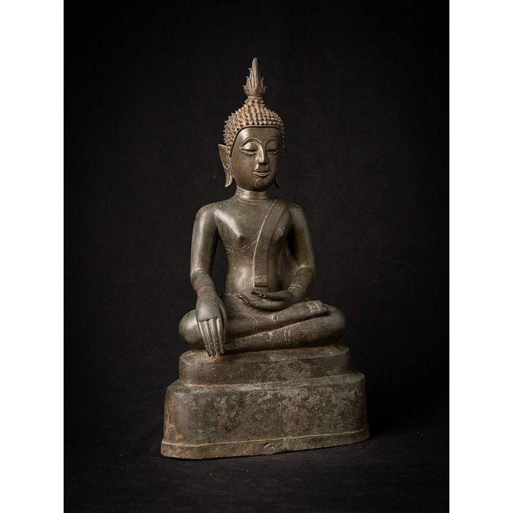 Special antique bronze Thai Buddha statue from Thailand For Sale 1