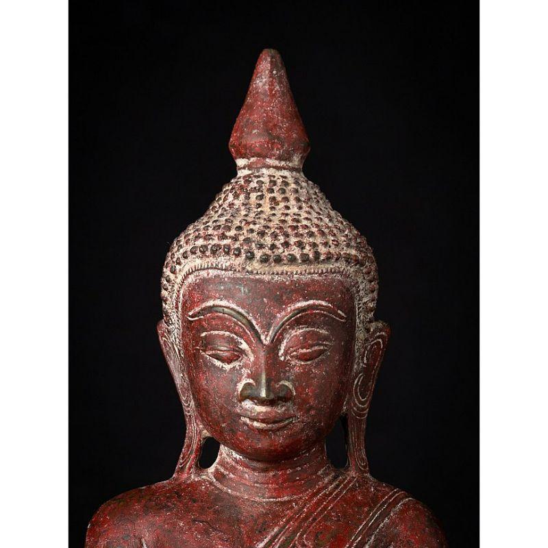 Special Antique Burmese Buddha Statue from Burma In Good Condition For Sale In DEVENTER, NL