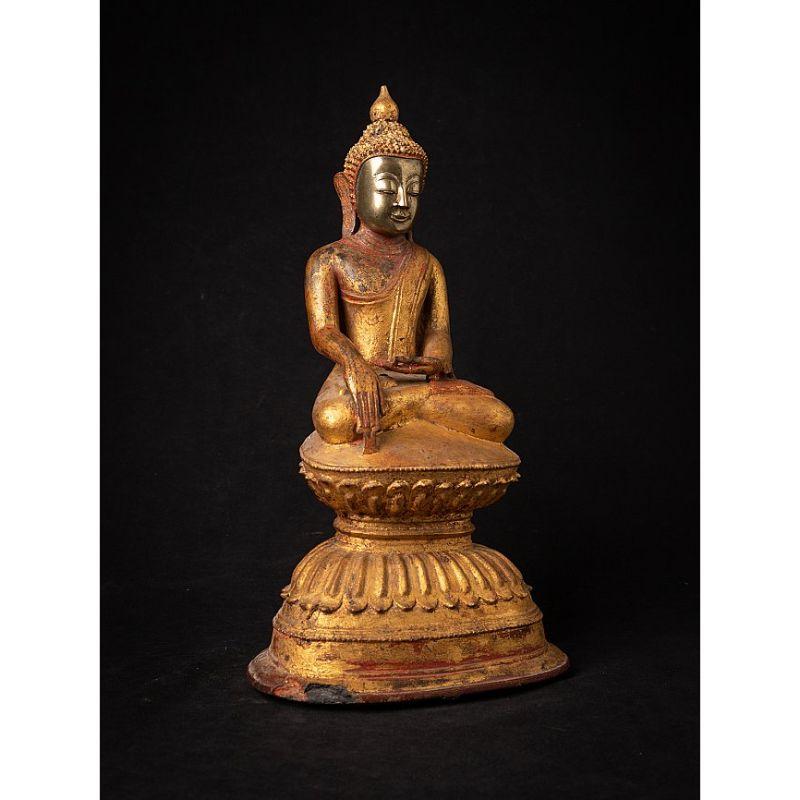 Special Antique Burmese Buddha Statue from Burma For Sale 1