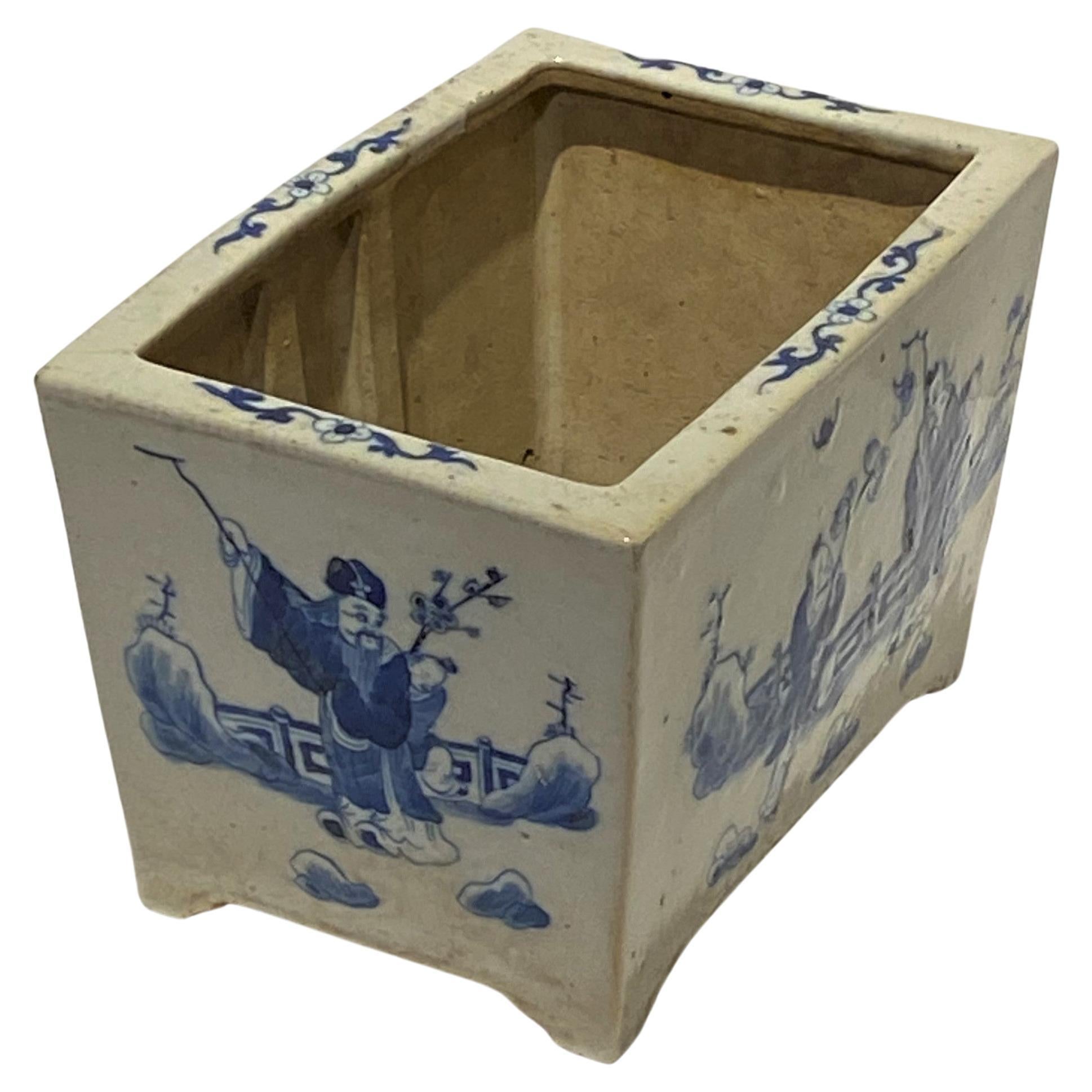 Special Antique Decorated Porcelain Cache Pot For Sale