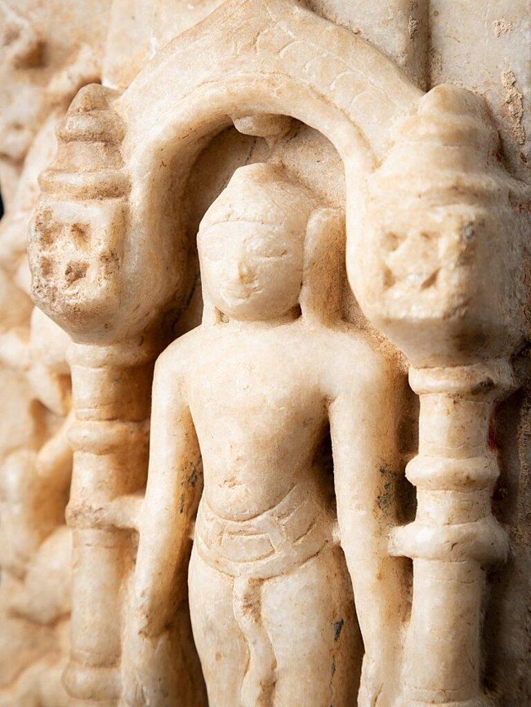 Special Antique Marble Jain Figure from Indian Temple from India For Sale 11