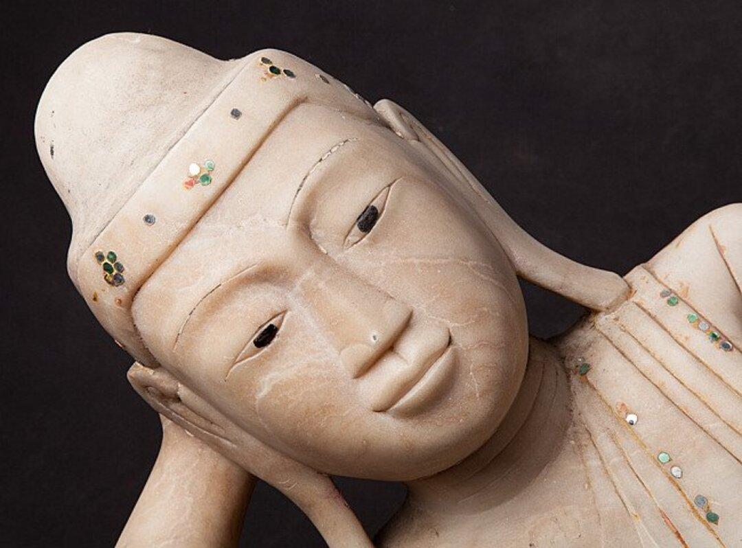 Spéciale statue de Bouddha couché antique de Birmanie Bon état - En vente à DEVENTER, NL
