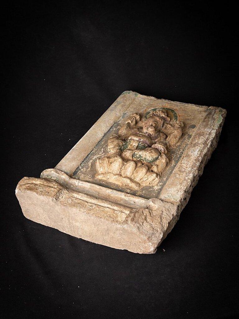 Special Antique Sandstone Ganesha Statue from India For Sale 11