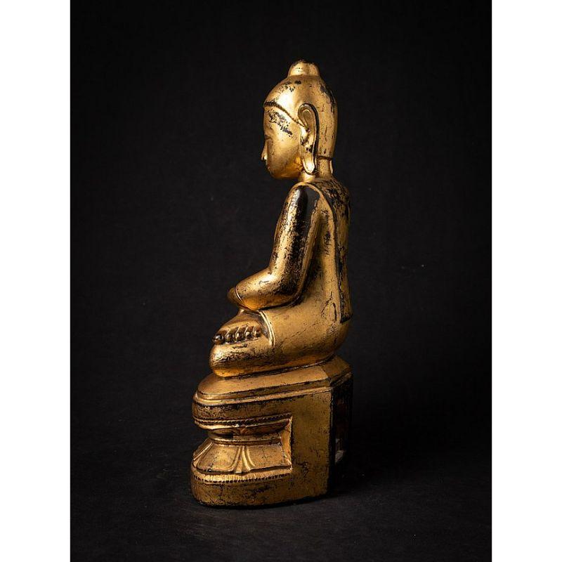 Special Antique Wooden Burmese Mon Buddha Statue from Burma In Good Condition In DEVENTER, NL