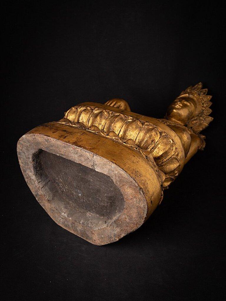 Special Antique Wooden Crowned Buddha Statue from Burma For Sale 15