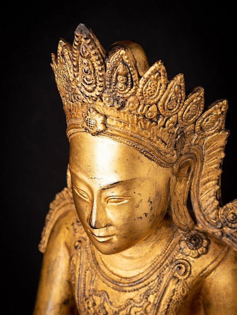 Special Antique Wooden Crowned Buddha Statue from Burma For Sale 3