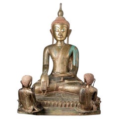 statue spéciale de Bouddha birman en bronze avec deux moines de Birmanie