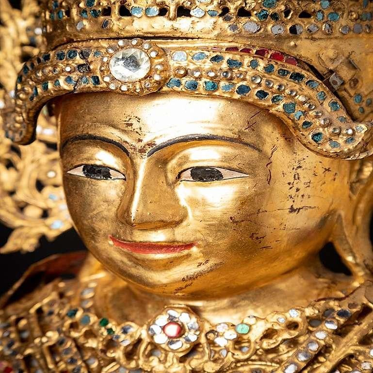 Special Burmese crowned Buddha statue from Burma For Sale 6