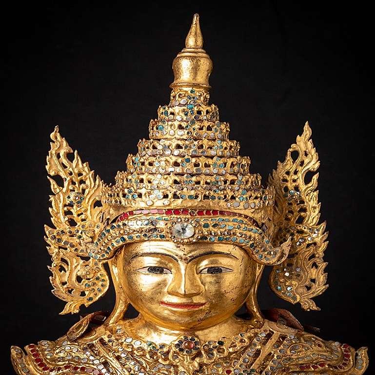 Special Burmese crowned Buddha statue from Burma In Good Condition For Sale In DEVENTER, NL