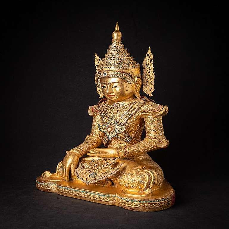 Special Burmese crowned Buddha statue from Burma For Sale 1