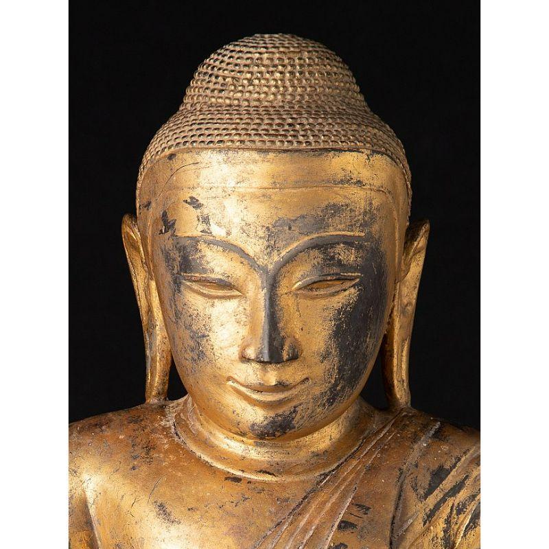 Special Burmese Wooden Buddha Statue from Burma In Good Condition For Sale In DEVENTER, NL