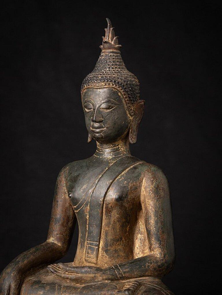 Special Early Bronze Thai Chiang Saen Buddha from Thailand For Sale 7