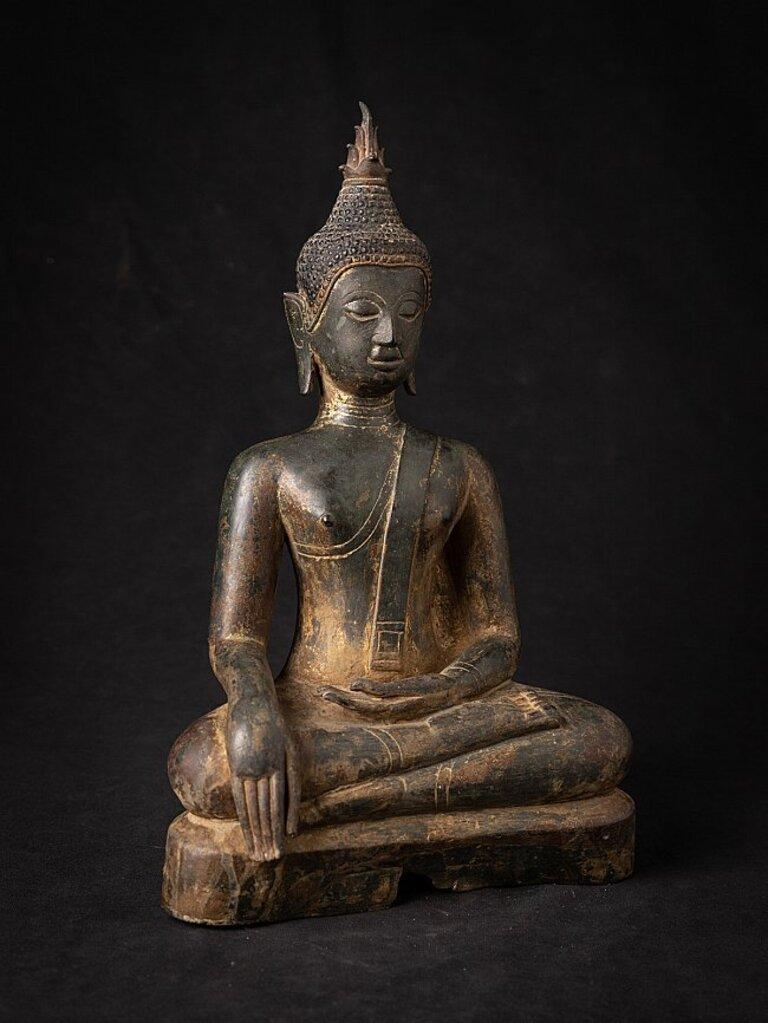 Special Early Bronze Thai Chiang Saen Buddha from Thailand For Sale 2