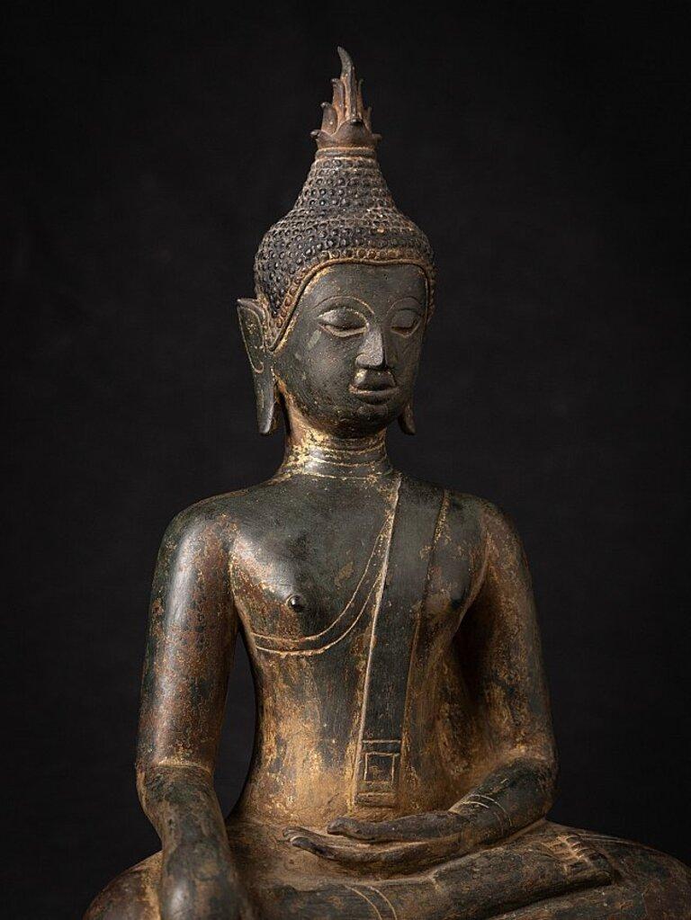 Special Early Bronze Thai Chiang Saen Buddha from Thailand For Sale 3