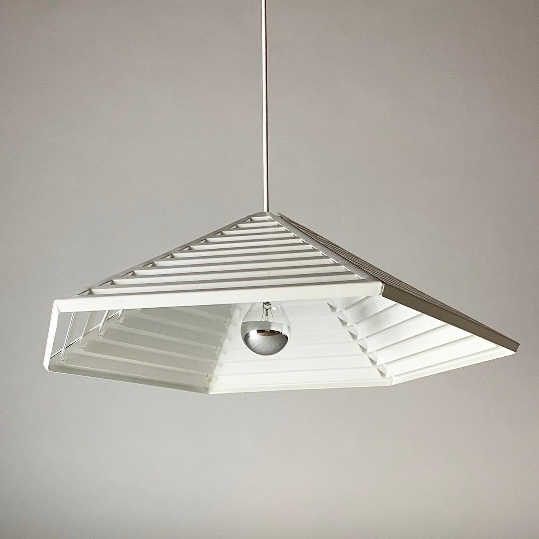 It’s not often that we come by some super rare, never seen before Danish pieces like this Fog & Morup giant ceiling light. 

We believe this light was designed by Poul Gernes since the style, quality and manufactor is the same. 

Believe it to