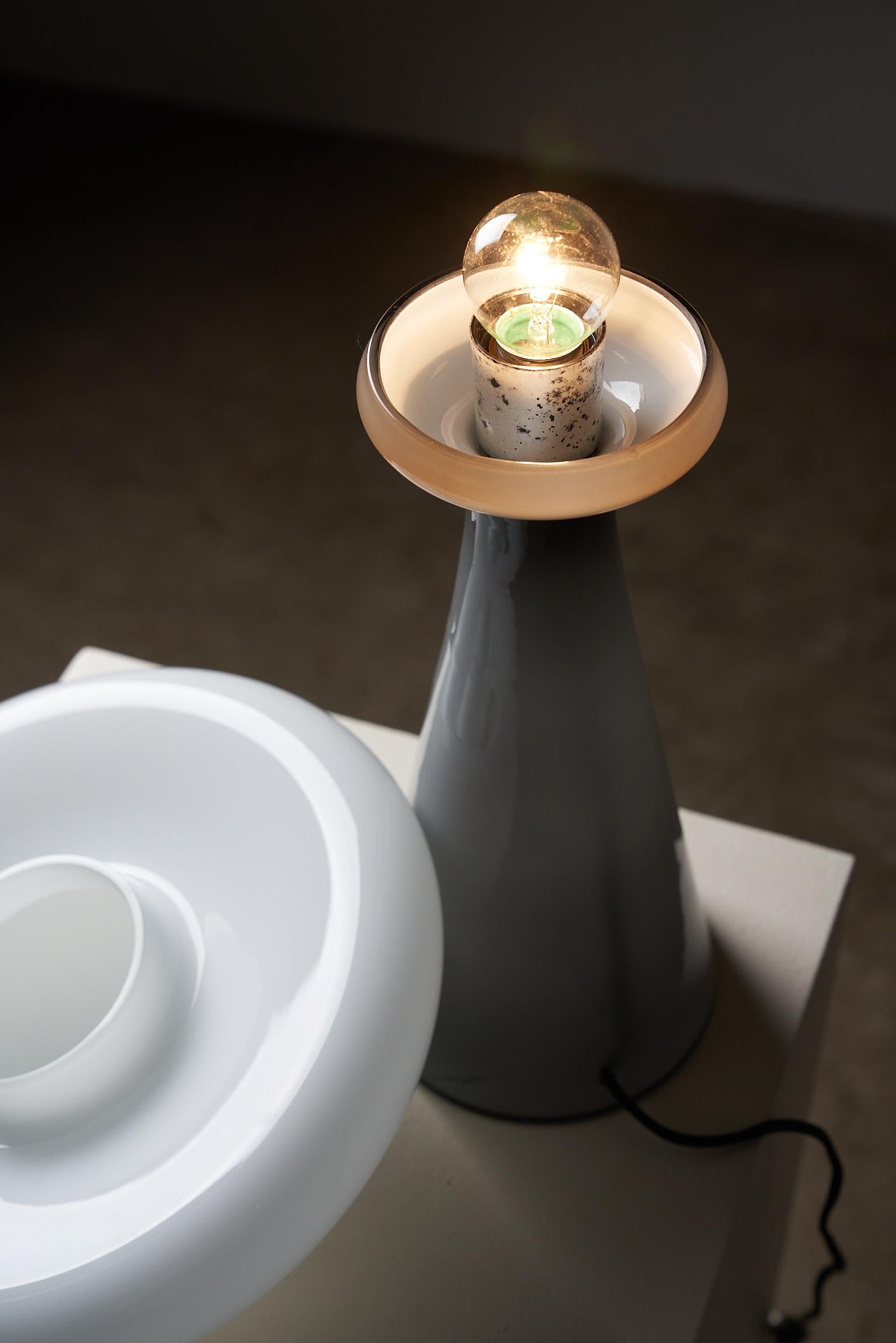 Lampe de table champignon spéciale en verre de Vistosi, Italie en vente 2