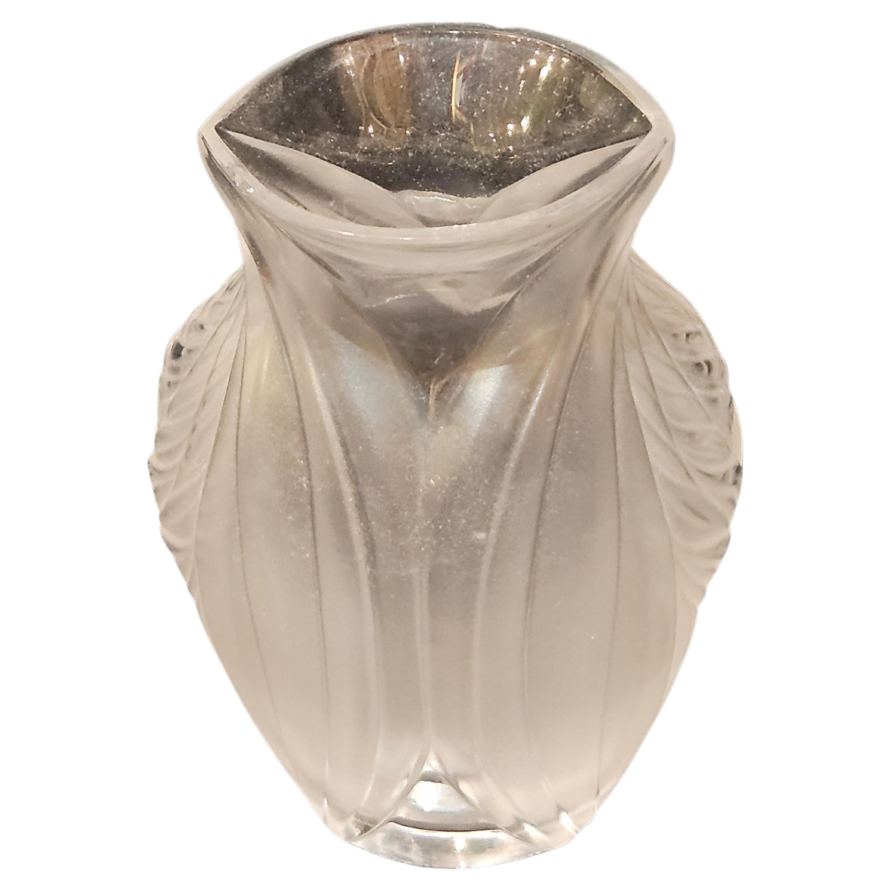 ¡Especial! Impresionante jarrón original de Marc Lalique, firmado y fechado