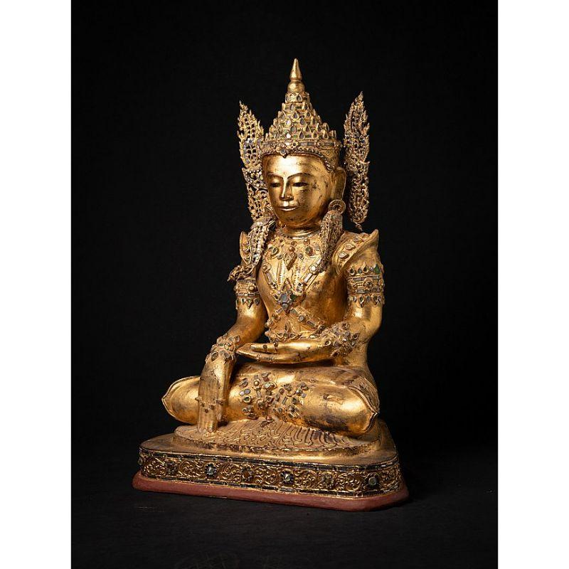 Special Large Antique Crowned Buddha Statue from Burma In Good Condition For Sale In DEVENTER, NL