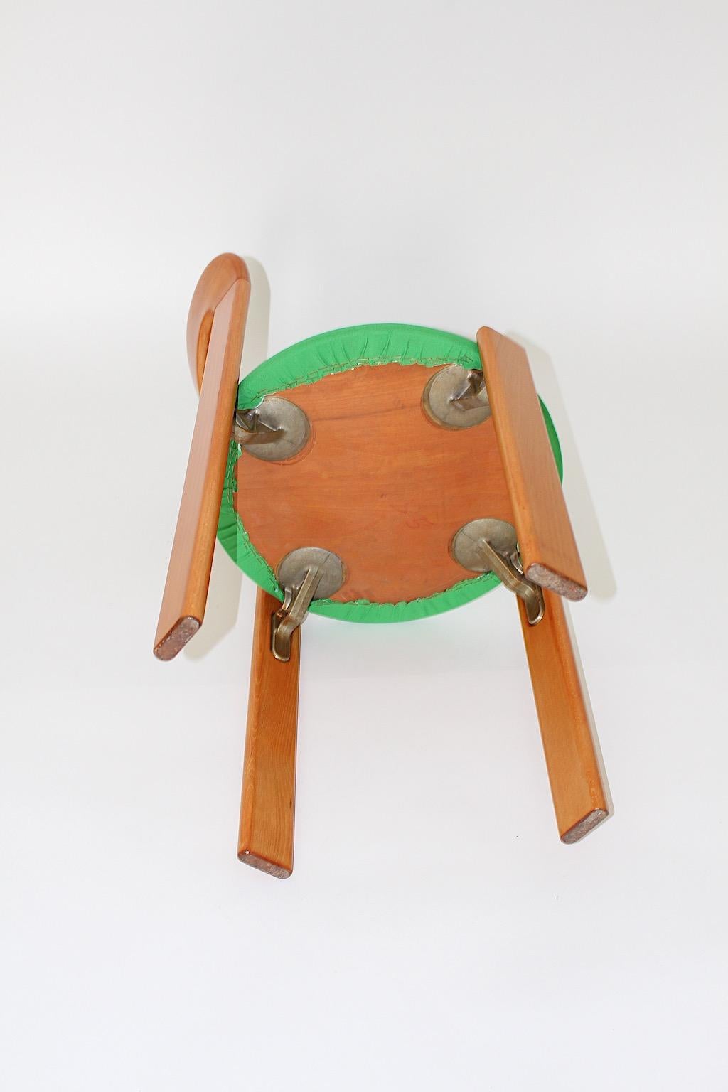Sonderangebot für Tali Mid Century Modern Vintage Acht ( 8 ) Stühle Bruno Rey (Ende des 20. Jahrhunderts)