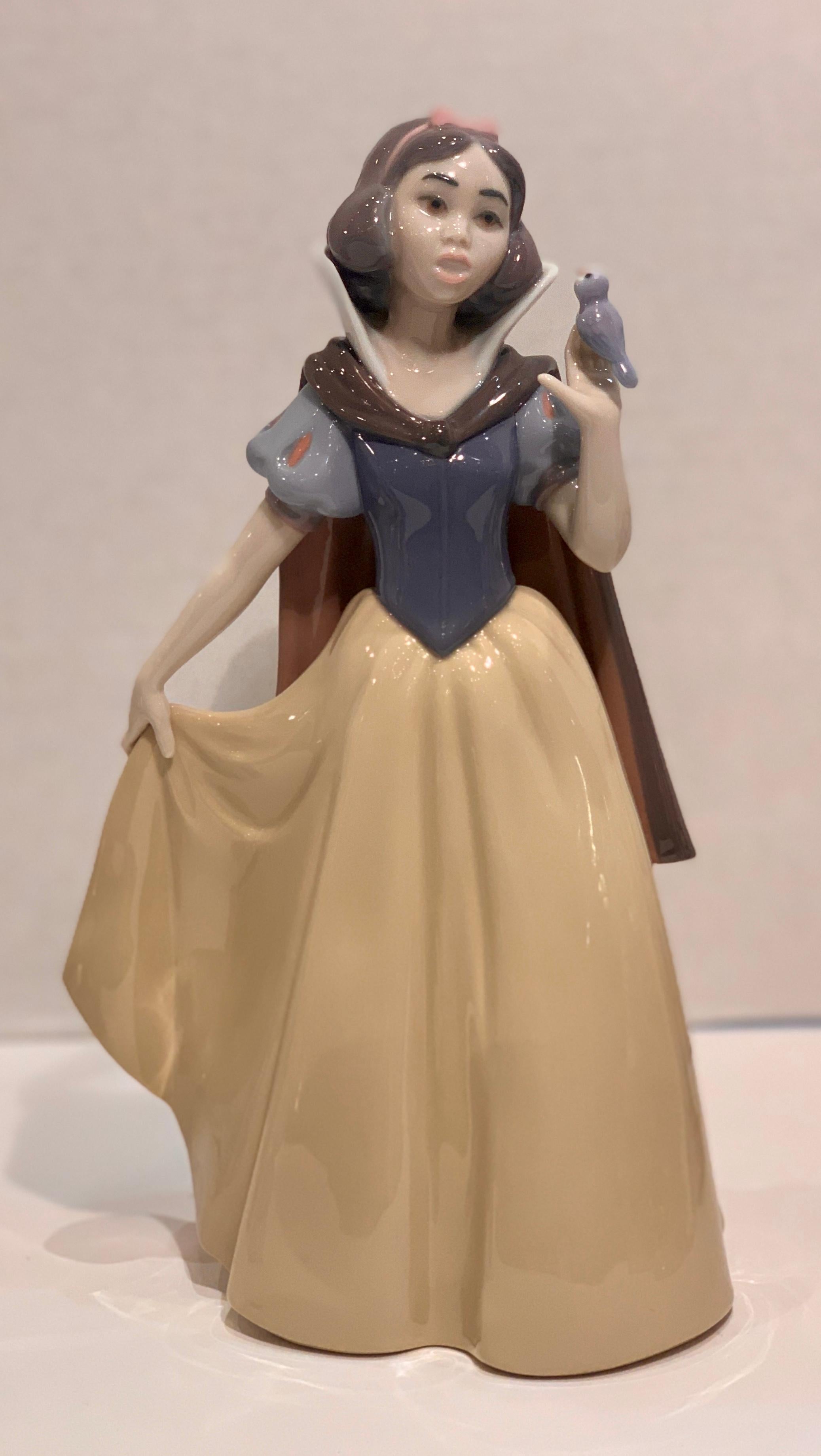 Spanish Special Lladro Snow White and the Seven Dwarfs Limited Edition Signed Figurines