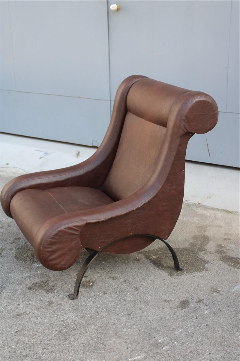 Special Midcentury Italian Design Armchair Faux Leather 1950s Metal Foot For Sale 7