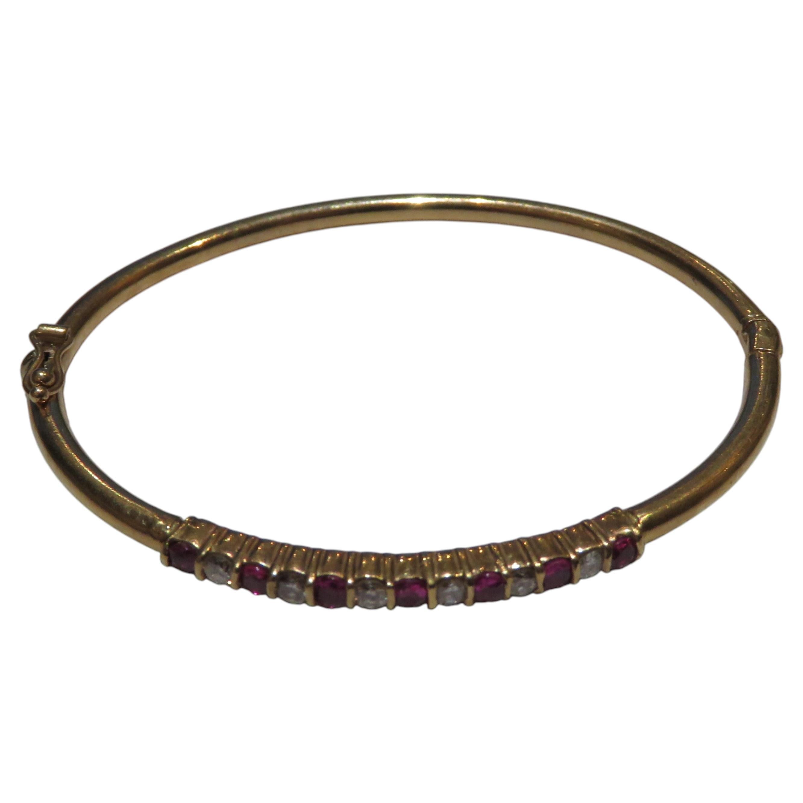 Offre spéciale ! Rare Gorgeous Approx 1.30CT Ruby Diamond Bangle en vente