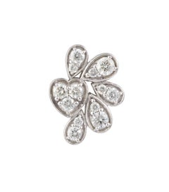 Special NWT $4, 500 18KT Gold Glittering Fancy Heart Diamond Stud Earrings