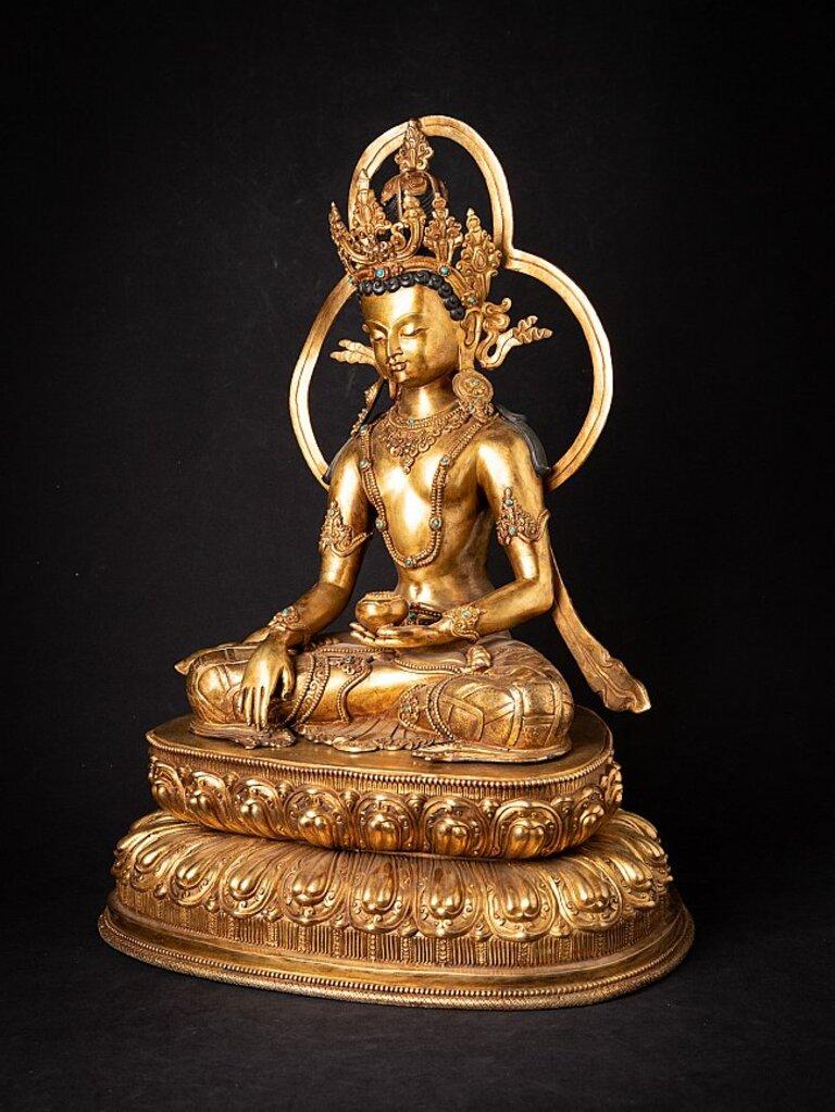Special Old Bronze Nepali Buddha Statue from Nepal In Good Condition For Sale In DEVENTER, NL