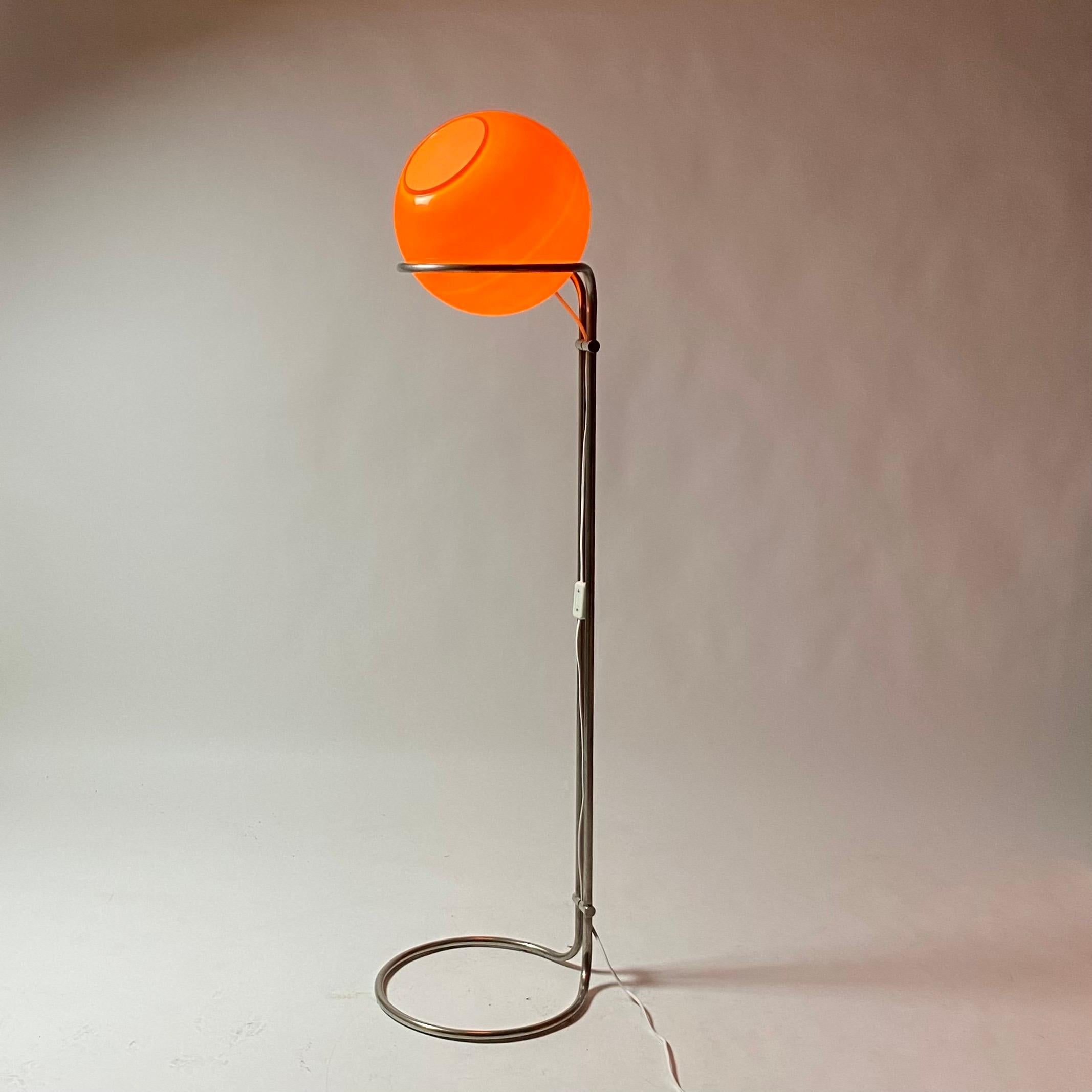 Special Opaline Glass Floor Lamp by Tibor Hazi, Hungary 1973 In Good Condition In Haderslev, DK
