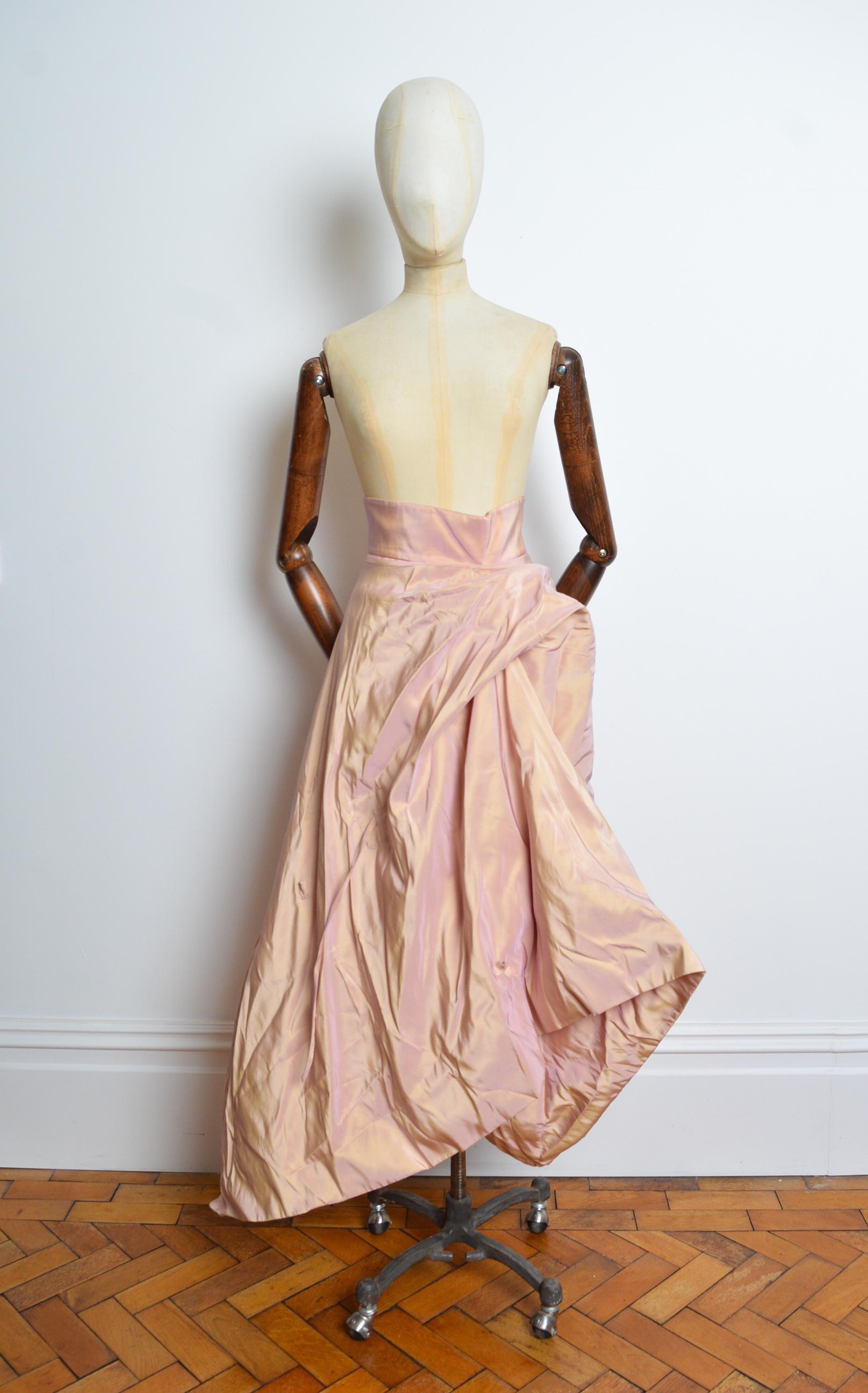 Special Order Vivienne Westwood Haute Couture Pink Taffeta Structured Skirt In Good Condition For Sale In Sheffield, GB