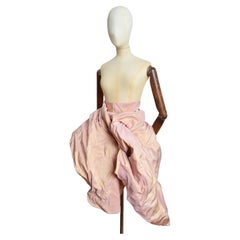 Vivienne Westwood Haute Couture jupe structurée en taffetas rose