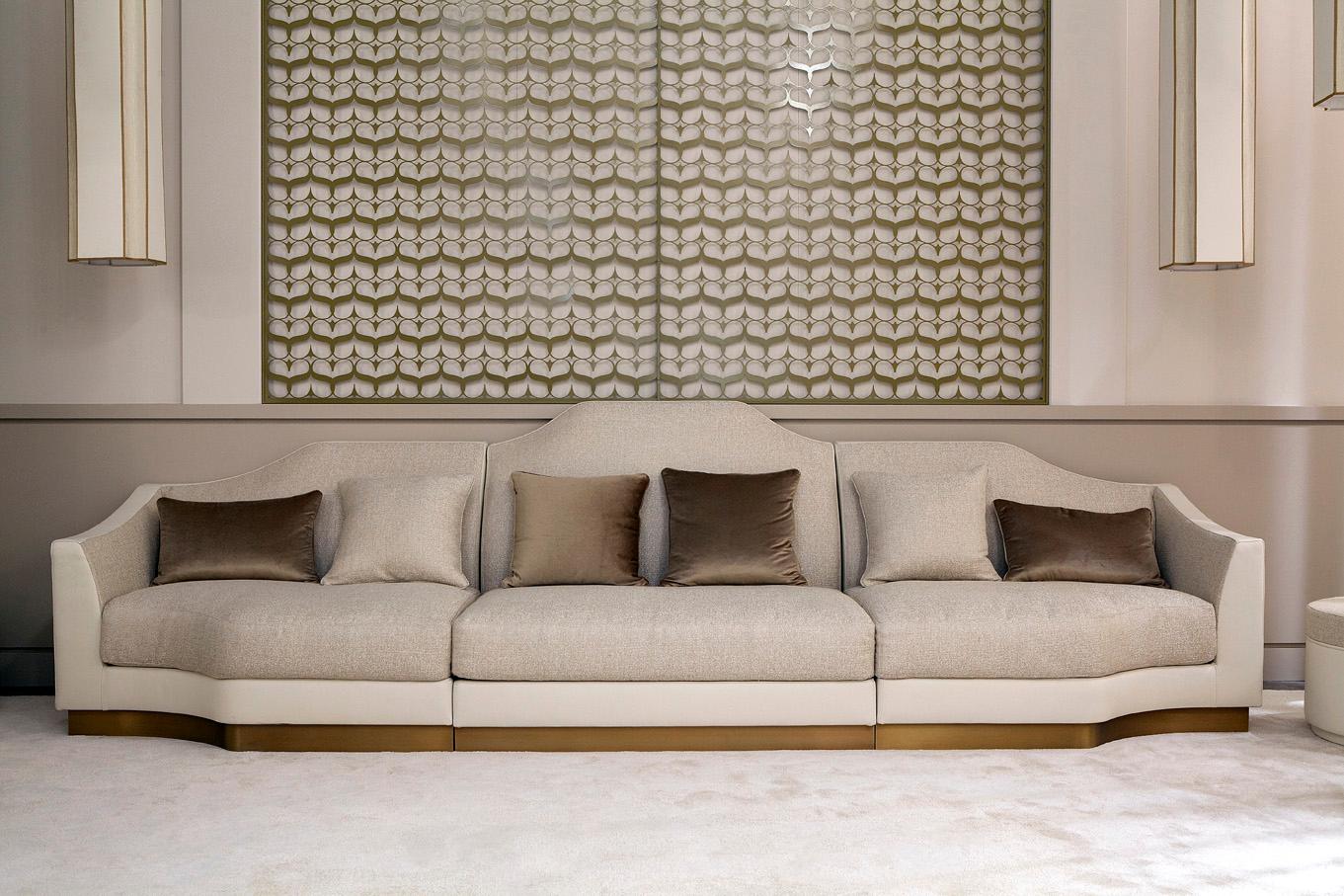 Autre Canapé modulaire de luxe en stock à prix spécial en vente