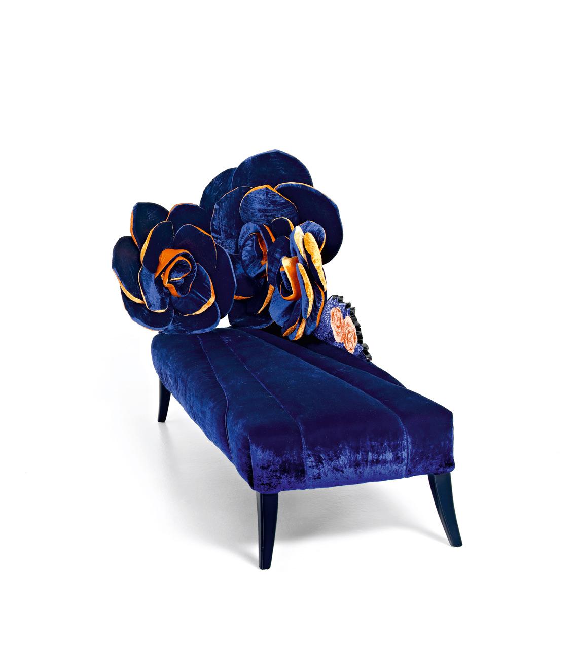 Table basse en bronze ou argent, plateau en miroir avec mosaïque décorative

Sicis a le plaisir de vous accueillir à 