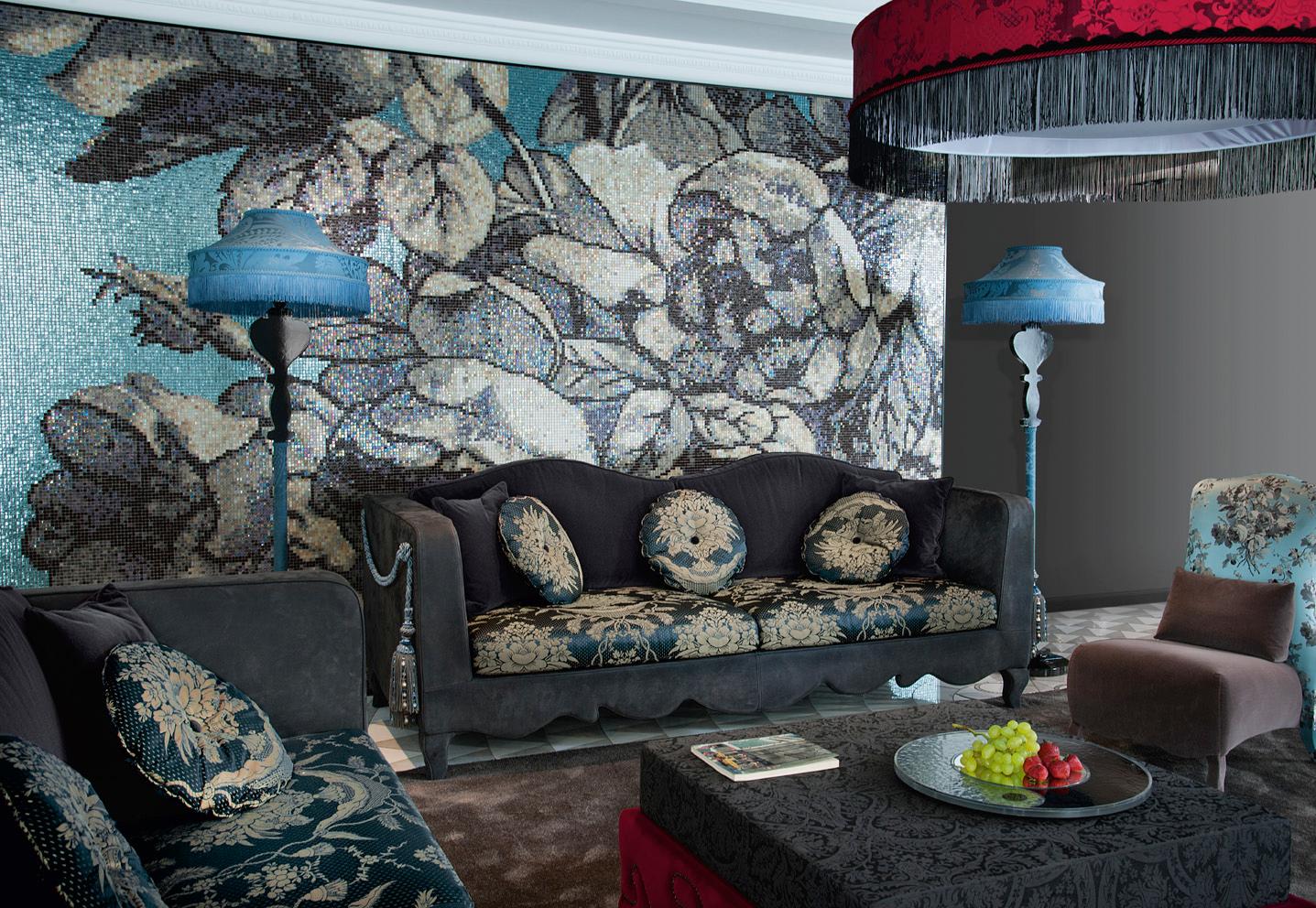 Sonderpreis Luxury Design-Sofa im Luxusdesign, auf Lager und zum Verkauf (Italienisch) im Angebot