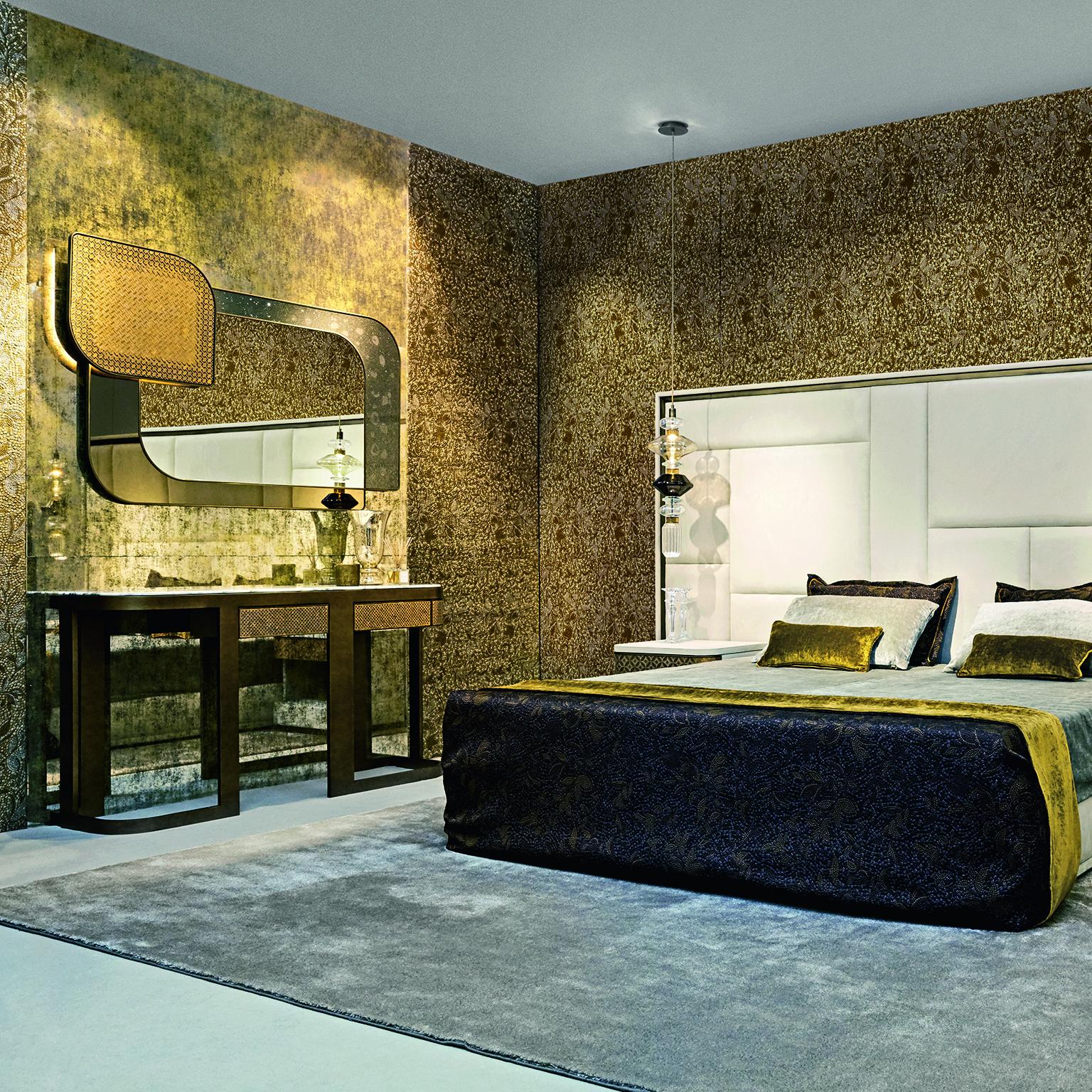 Sicis è lieta di darti il benvenuto a 'Casa'.
La misura di ispirazione classica in chiave contemporanea interpreta uno stile eclettico, elegante e raffinato. Gli interni esprimono personalità.
Una costante ricerca, l'attenzione alla qualità,
