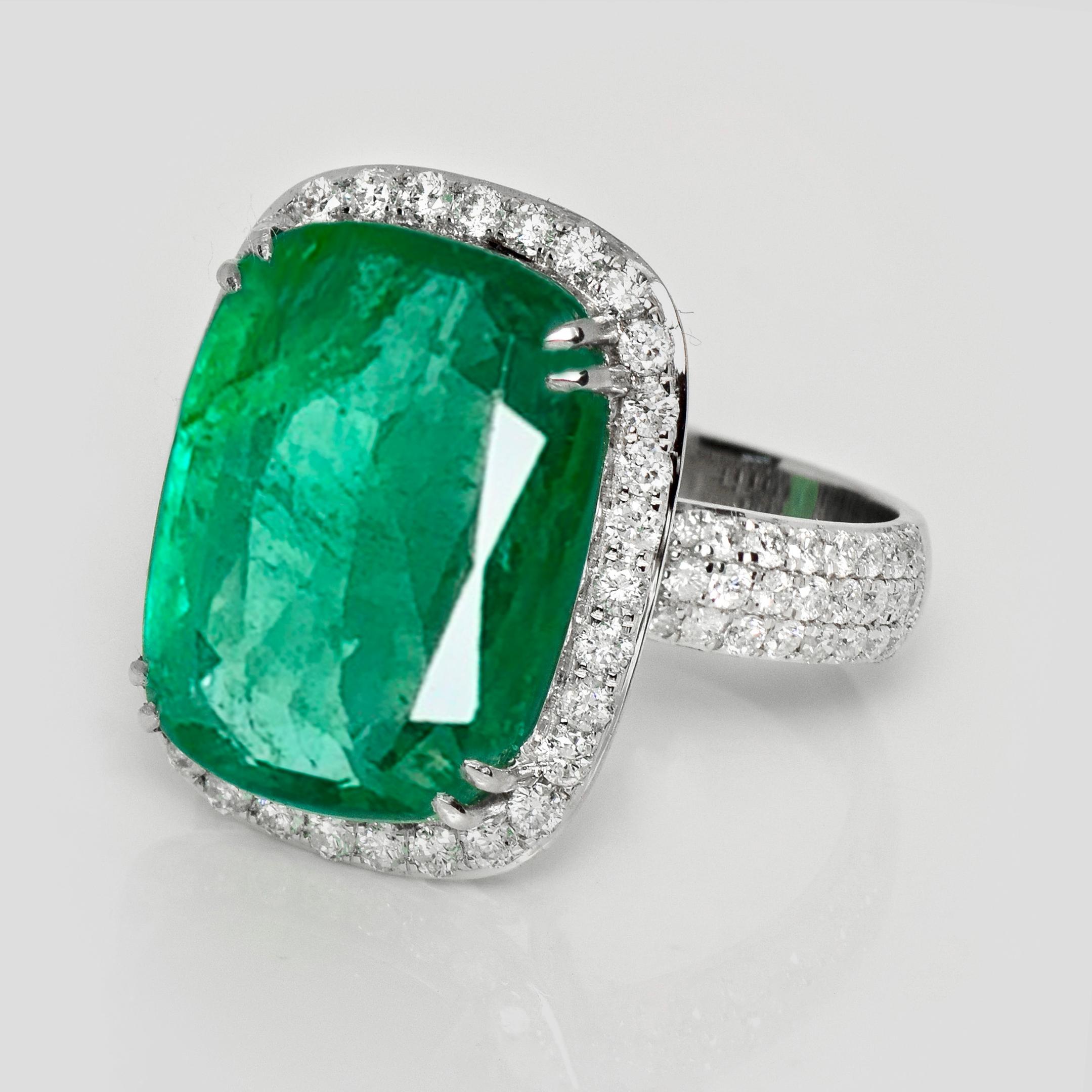Contemporain *Special Sale* IGI 14K 9.40 Ct Natural Emerald&Diamonds Antique Engagement Ring en vente