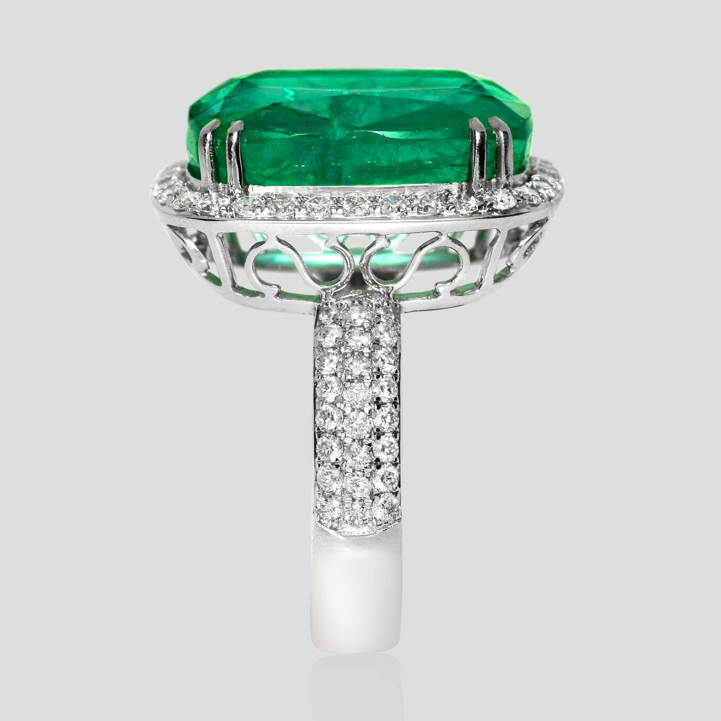 *Special Sale* IGI 14K 9.40 Ct Natural Emerald&Diamonds Antique Engagement Ring Pour femmes en vente